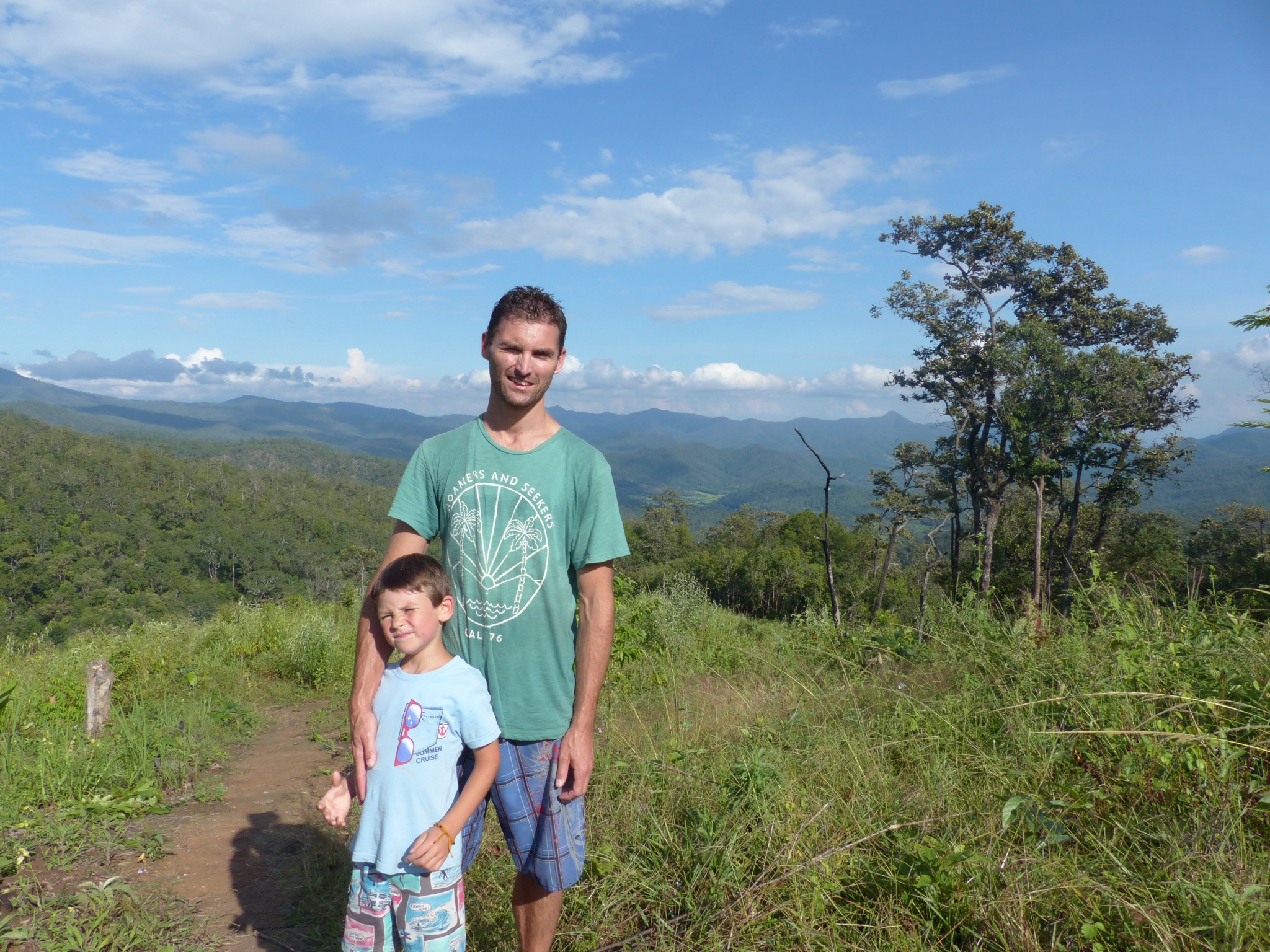 2 day, 1 night trekking in Chiang Mai with children