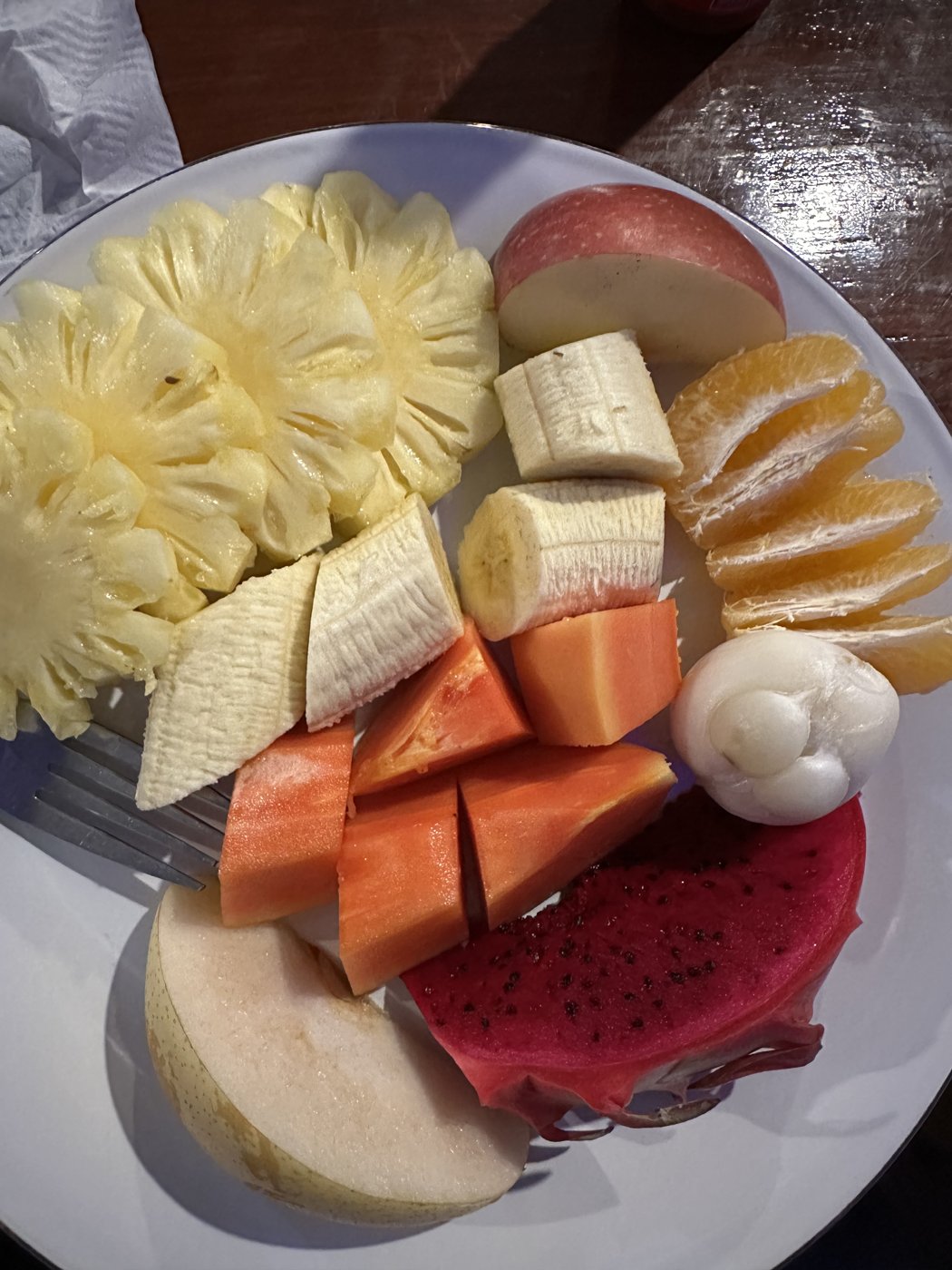 A fresh fruit plate at the airport homestay