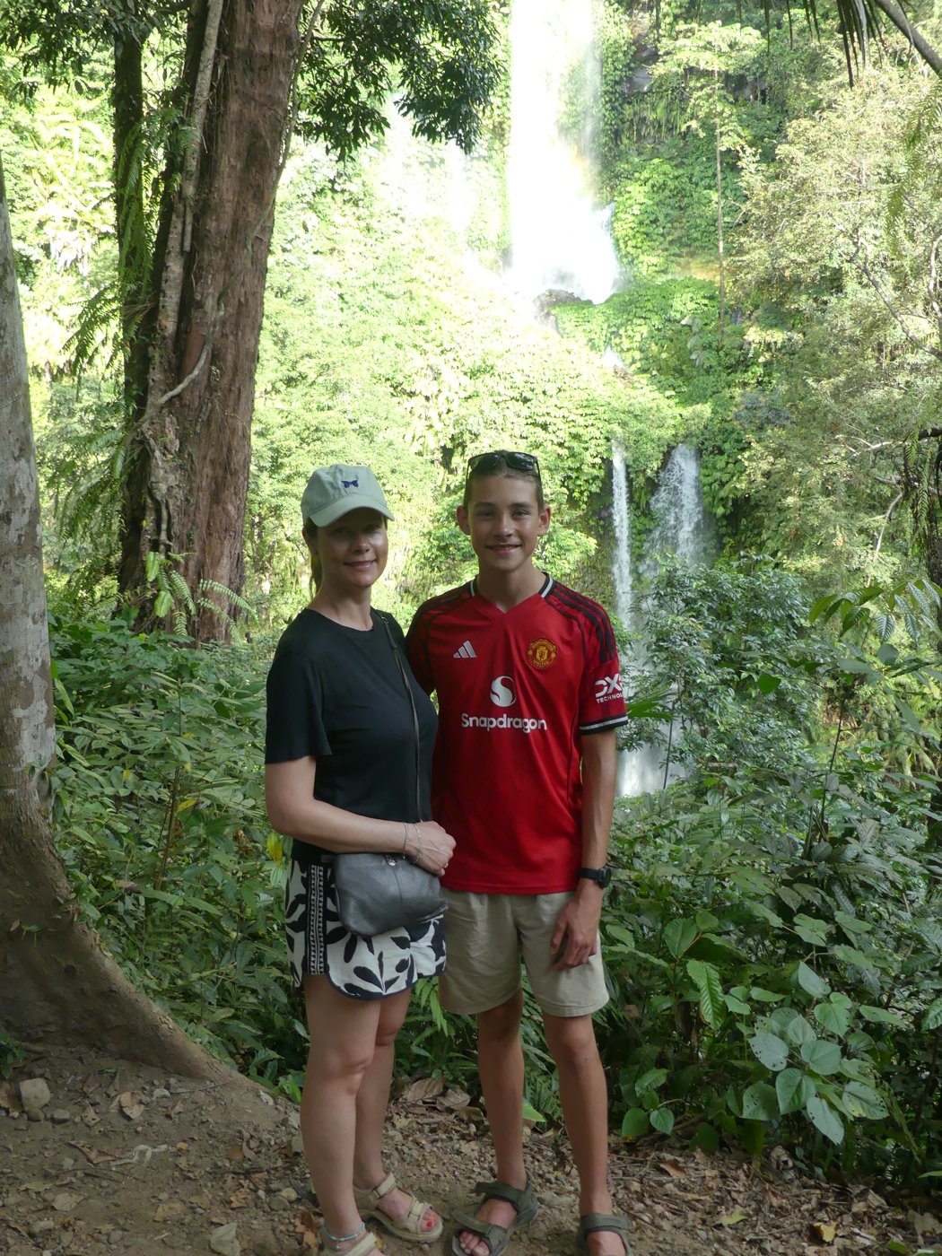 Jesper and Noah at the foot of the waterfall